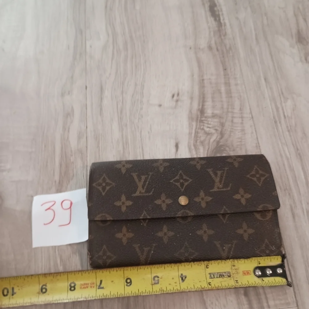 Authentic LOUIS VUITTON Monogram Porte Tresor International Trifold Wallet